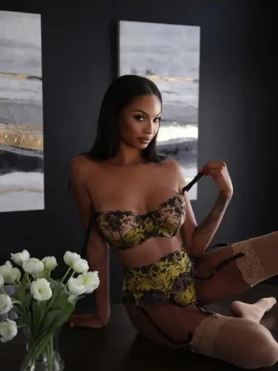 ISEESEXY-Linda-Jun23-WEB-9