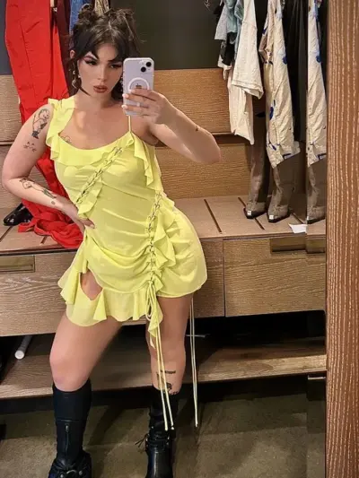 charli-leg-l43k