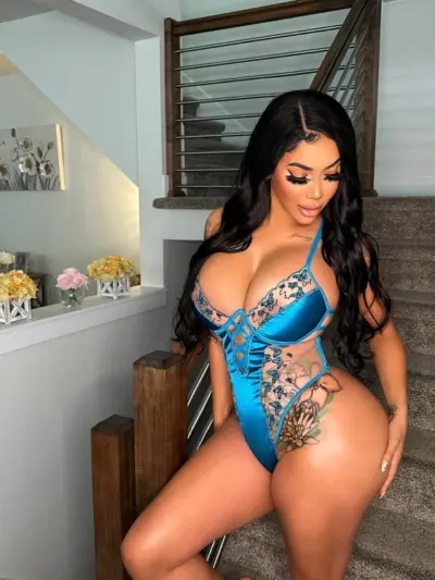 Facetune_07-10-2024-19-51-43