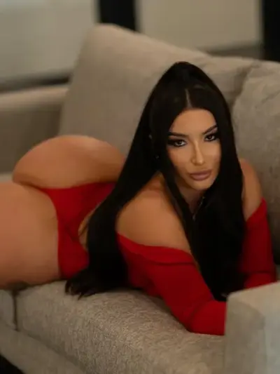 Facetune_10-12-2024-14-36-57