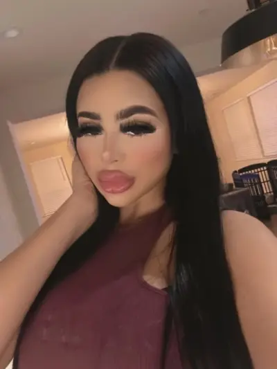 Facetune_24-03-2025-21-34-59