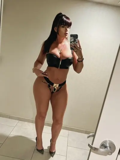 Facetune_23-07-2024-20-36-06