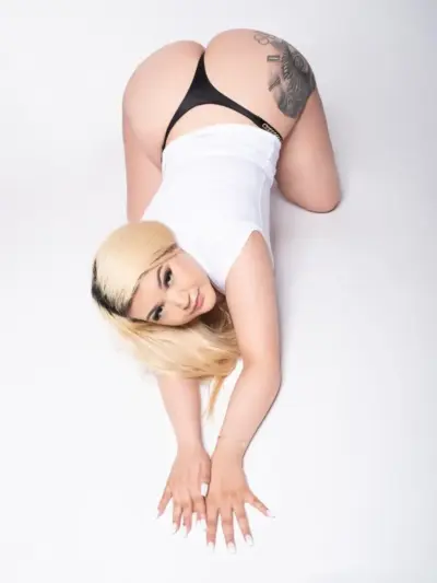 Facetune_10-01-2024-15-25-15