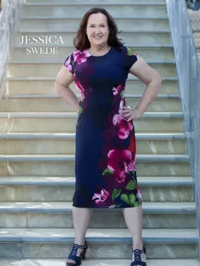 JESSICA_SWEDE_NAME_STANDING_STEPS_2606-2-copy