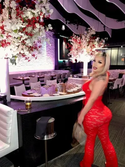 Facetune_13-03-2024-01-04-24