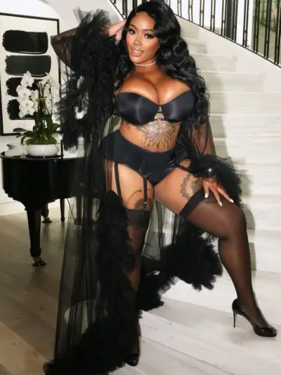 Facetune_18-10-2024-19-24-43