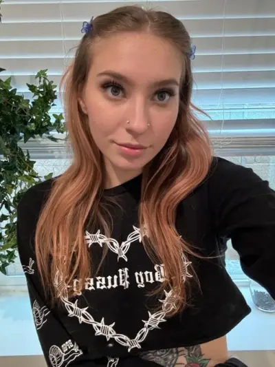 Facetune_13-12-2023-19-47-57
