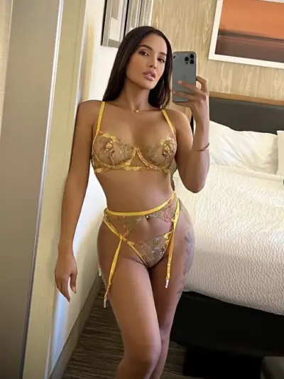 Facetune_16-11-2023-16-15-28